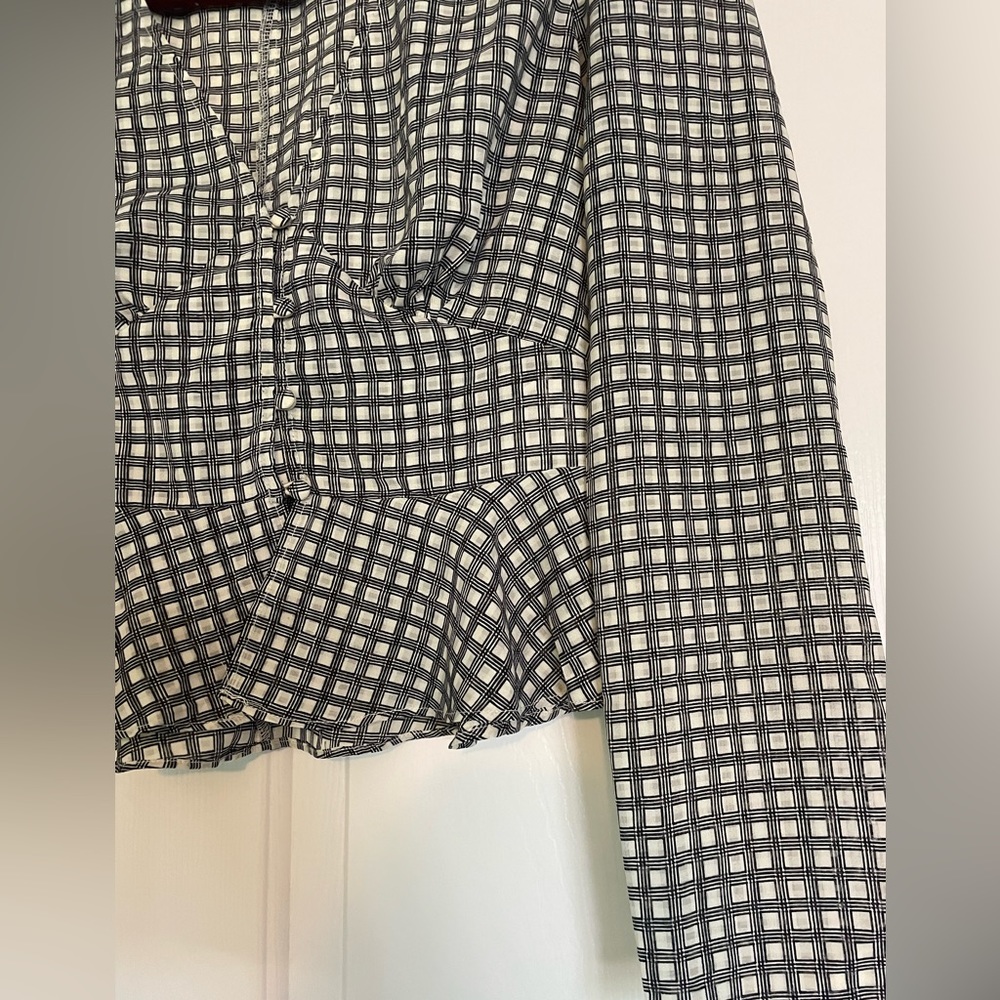 The Fifth Label Blouse - Picture 3 of 3